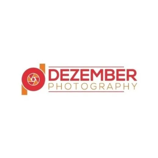 Dezember Photography logo